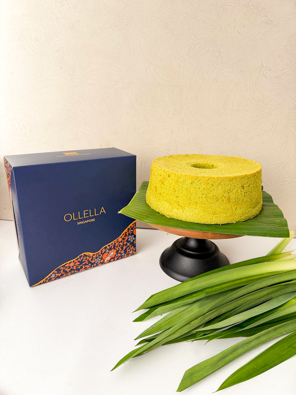 Signature Pandan Chiffon Cake (Manyue)