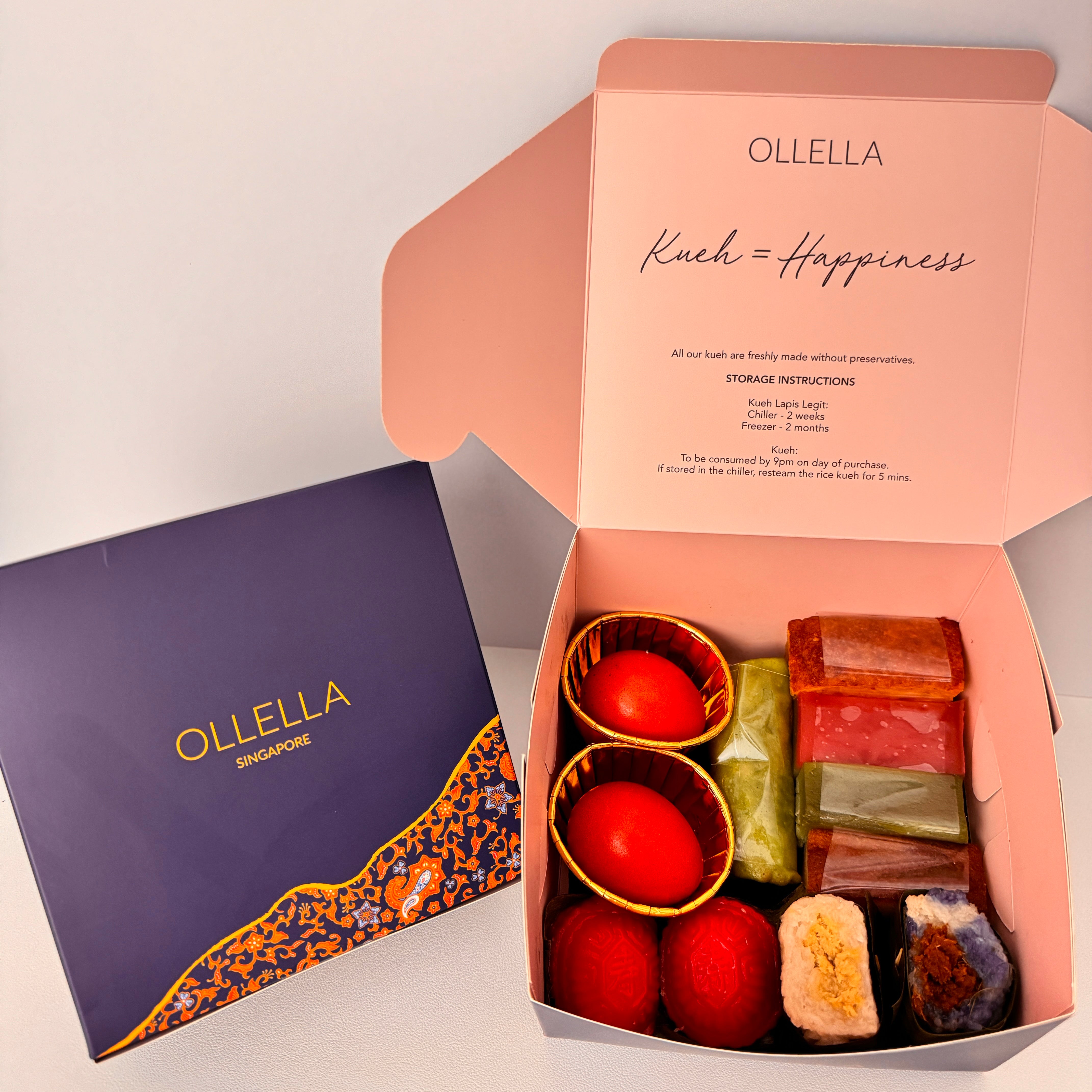 Deluxe Batik Manyue Kueh Box (10 pcs of kueh)