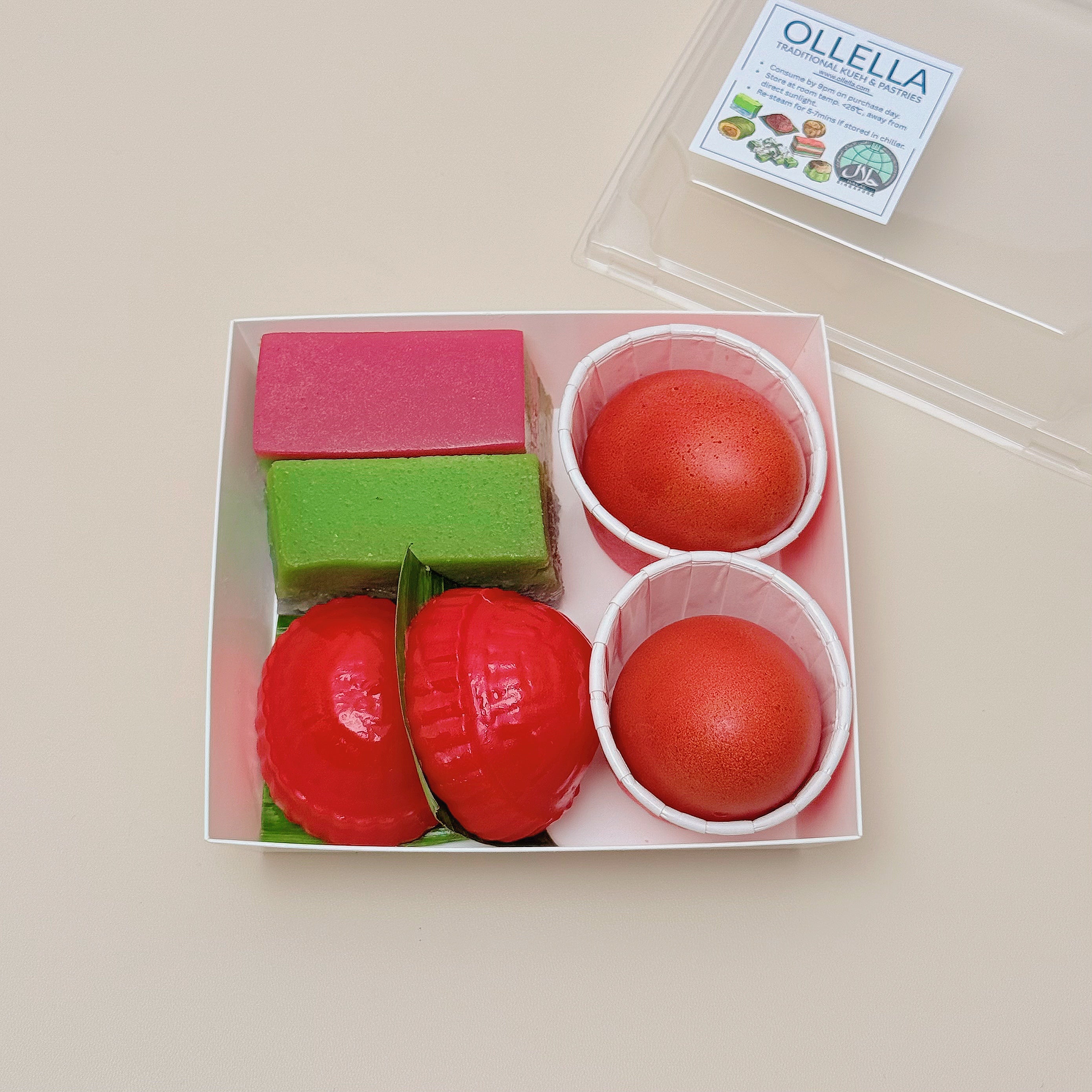 **Petite Manyue Box (4 pcs of kueh)