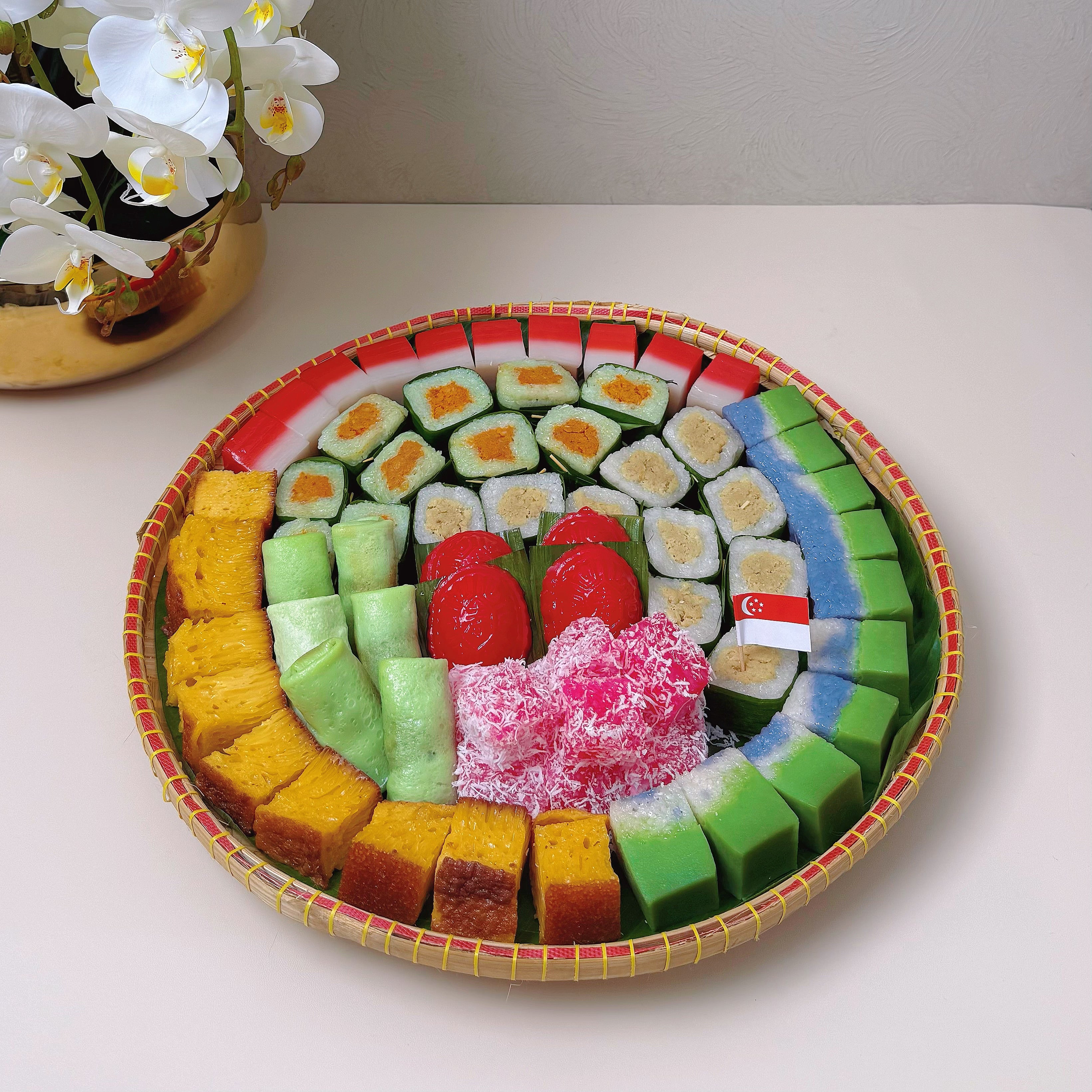 Bite-size Kueh Bamboo Platter (National Day Edition)