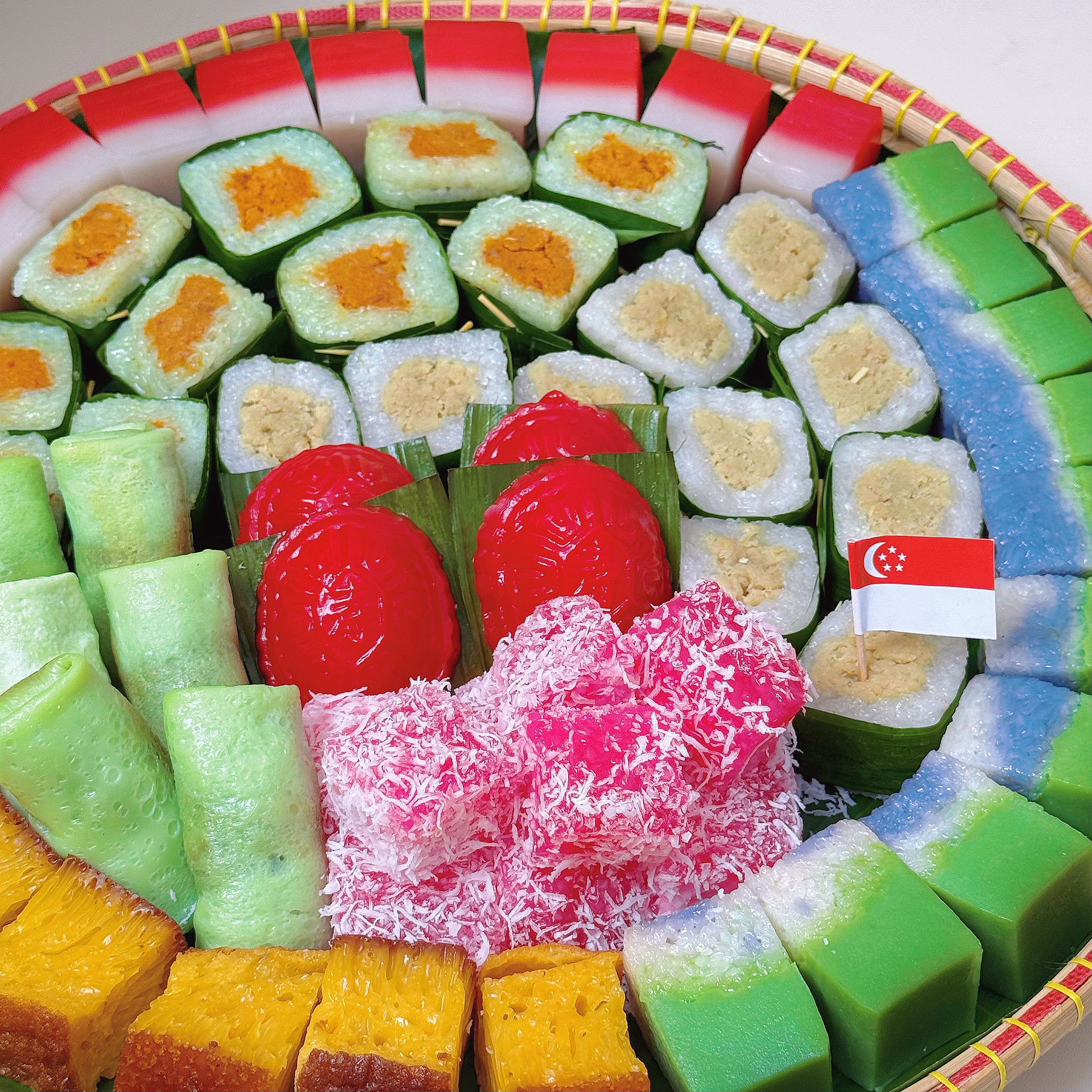 Bite-size Kueh Bamboo Platter (National Day Edition)