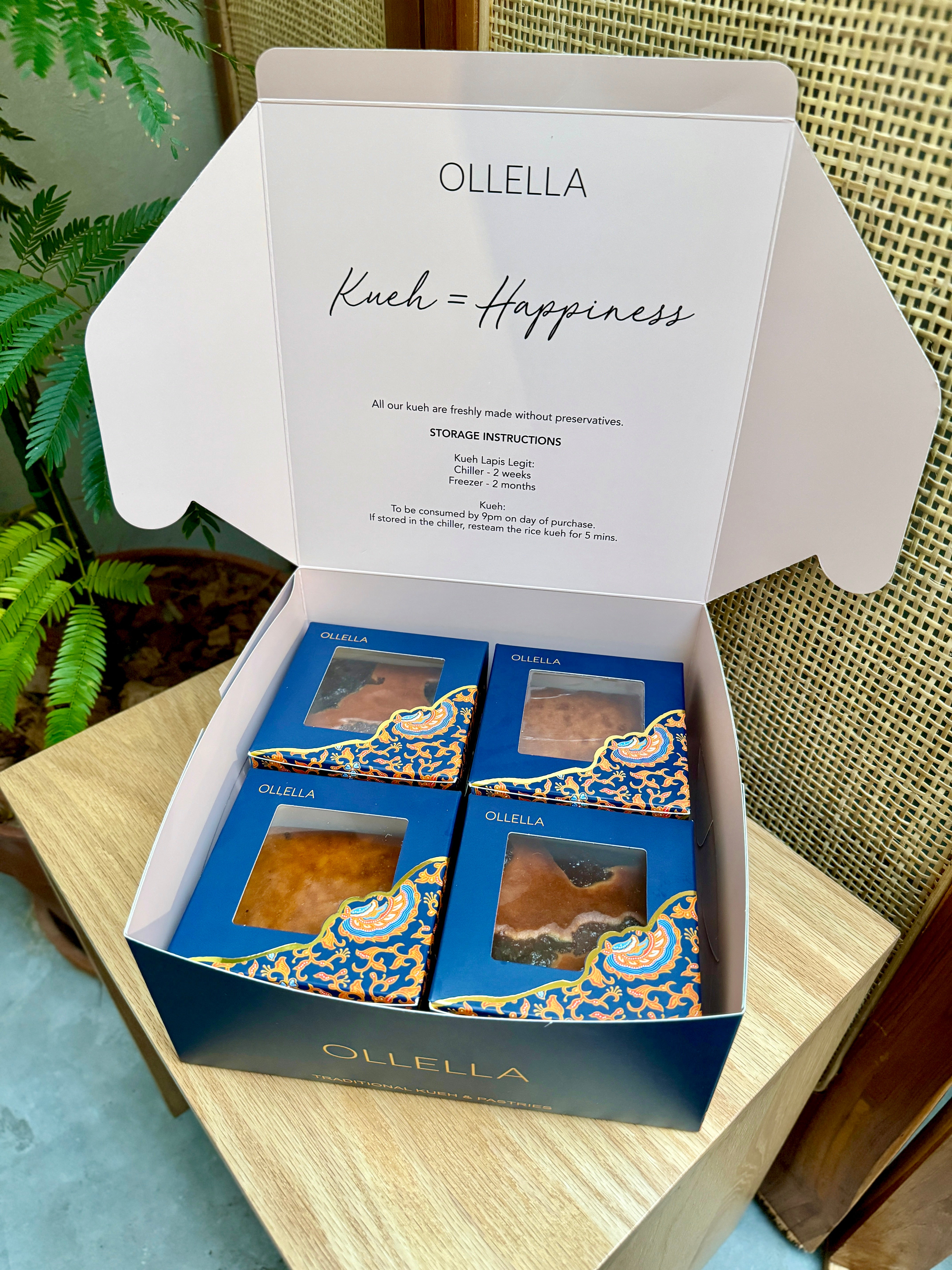*NEW* 4 Kueh Lapis Batik Gift Box (4 pieces)